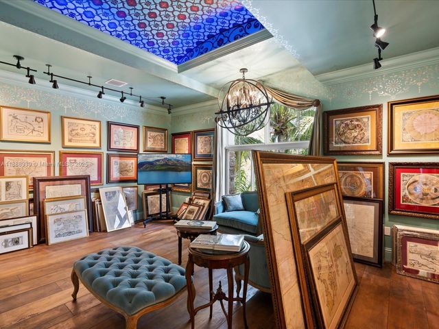 2941 Paddock Ln, Weston, FL 33331