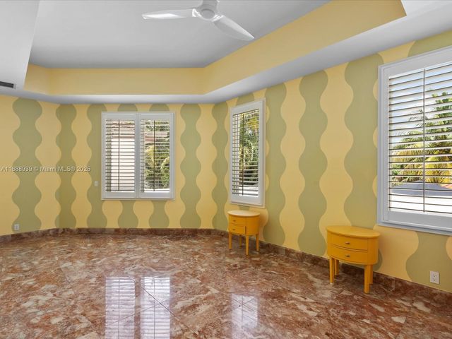 2941 Paddock Ln, Weston, FL 33331