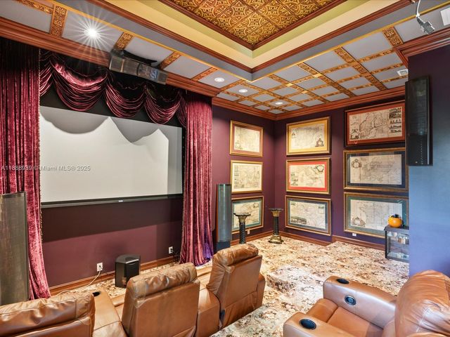 2941 Paddock Ln, Weston, FL 33331