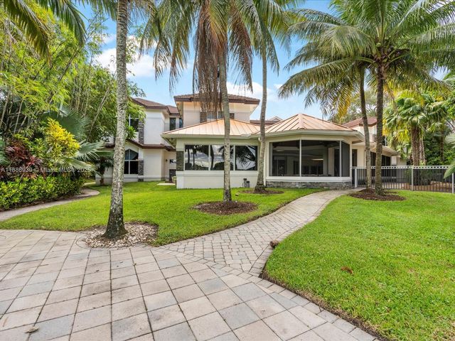 2941 Paddock Ln, Weston, FL 33331