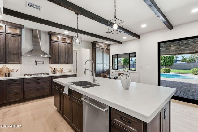 7012 E PRESIDIO Road, Scottsdale, AZ 85254