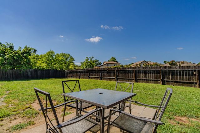 151 Saint Andrews Rd, Valley Springs, CA 95252