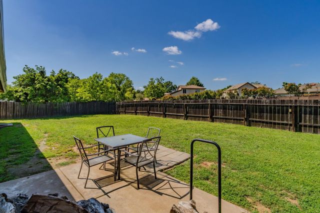 151 Saint Andrews Rd, Valley Springs, CA 95252
