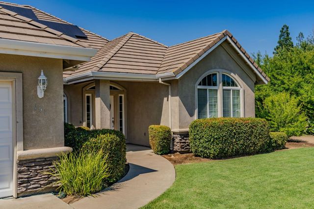 151 Saint Andrews Rd, Valley Springs, CA 95252