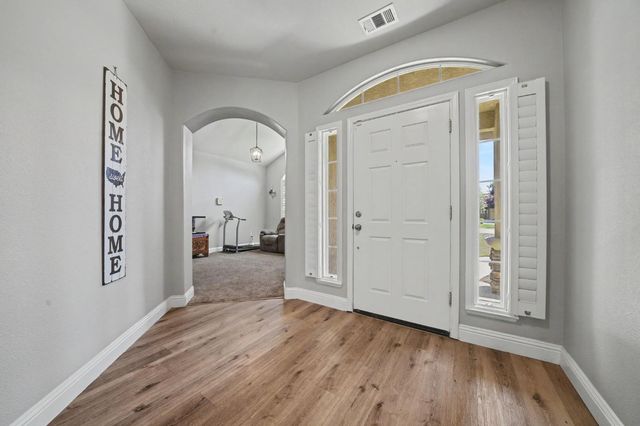 151 Saint Andrews Rd, Valley Springs, CA 95252