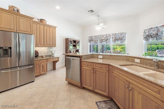 10199 Avonleigh DR, Bonita Springs, FL 34135