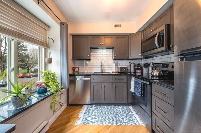 22 Candlewood Drive 22, South Windsor, CT 06074