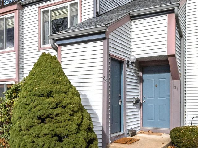 22 Candlewood Drive 22, South Windsor, CT 06074