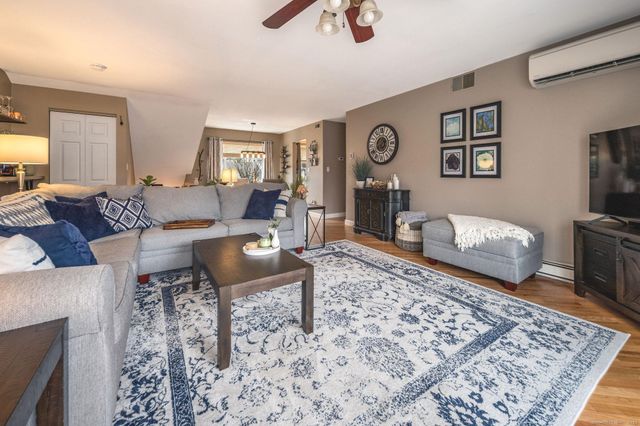 22 Candlewood Drive 22, South Windsor, CT 06074