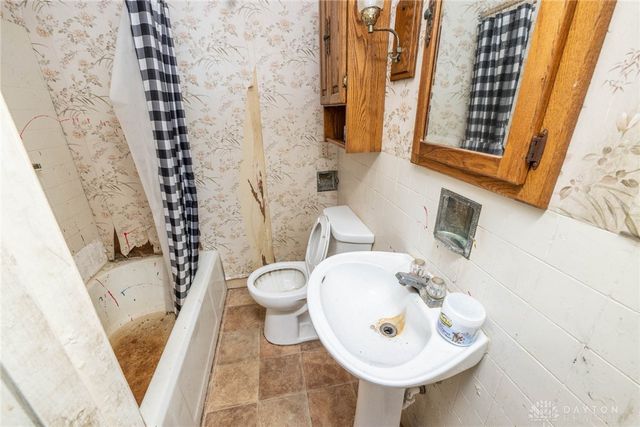 5008 S Kessler Frederick Road, Troy, OH 45373