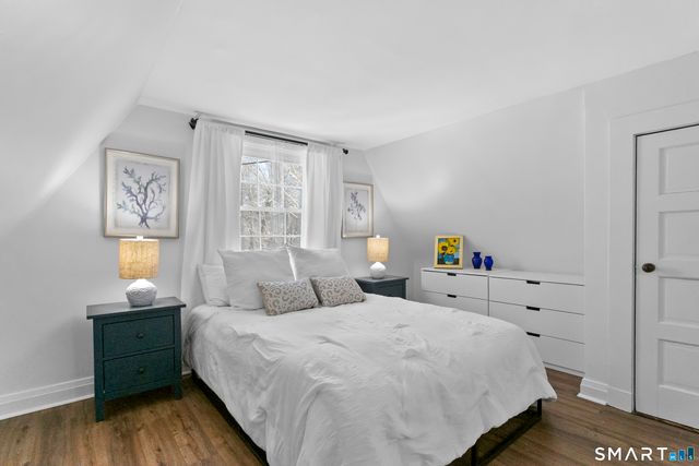 77 Meadowbrook Road, Fairfield, CT 06824