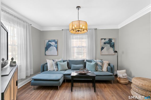 77 Meadowbrook Road, Fairfield, CT 06824