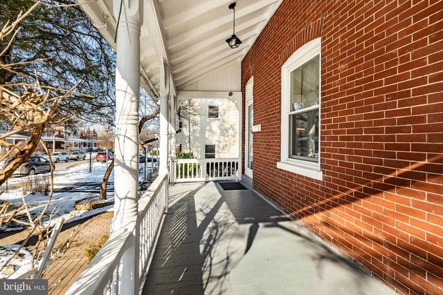 402 N 5TH AVE, Royersford, PA 19468