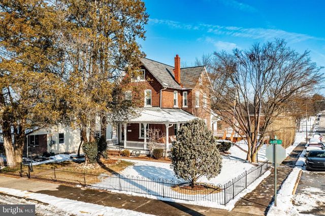 402 N 5TH AVE, Royersford, PA 19468