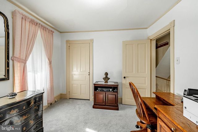 402 N 5TH AVE, Royersford, PA 19468