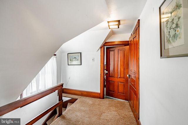 402 N 5TH AVE, Royersford, PA 19468