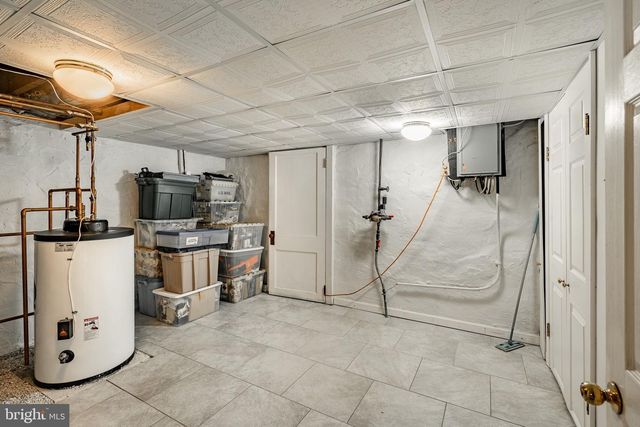 402 N 5TH AVE, Royersford, PA 19468