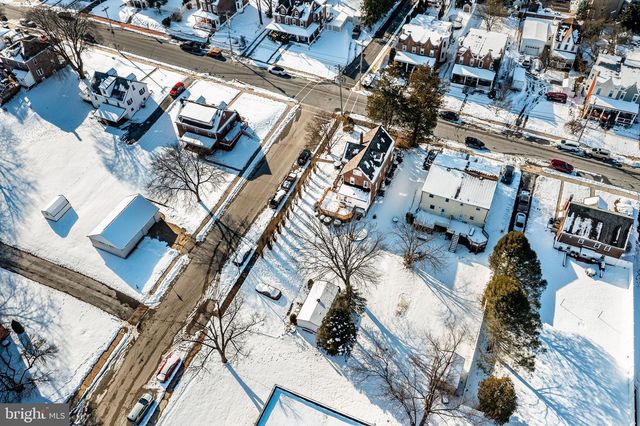 402 N 5TH AVE, Royersford, PA 19468