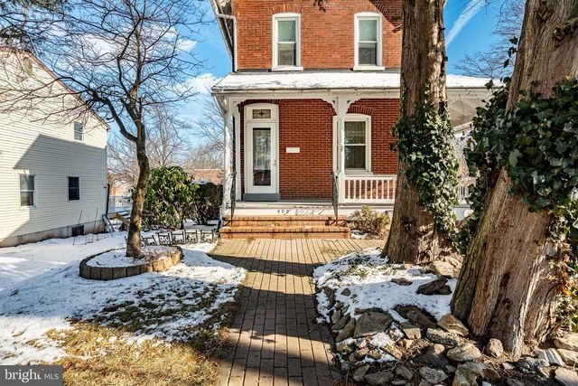402 N 5TH AVE, Royersford, PA 19468