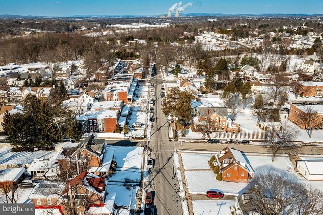 402 N 5TH AVE, Royersford, PA 19468