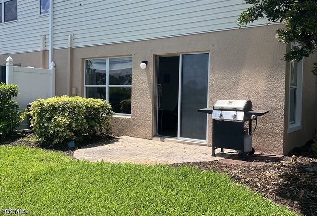 6361 Brant Bay BLVD 101, North Fort Myers, FL 33917