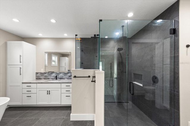 623 PINELAND AVENUE, Belleair, FL 33756