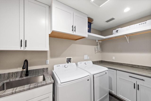 623 PINELAND AVENUE, Belleair, FL 33756