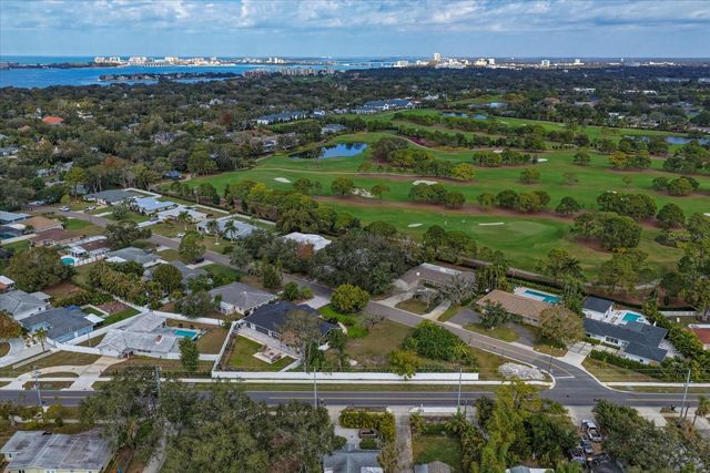 623 PINELAND AVENUE, Belleair, FL 33756