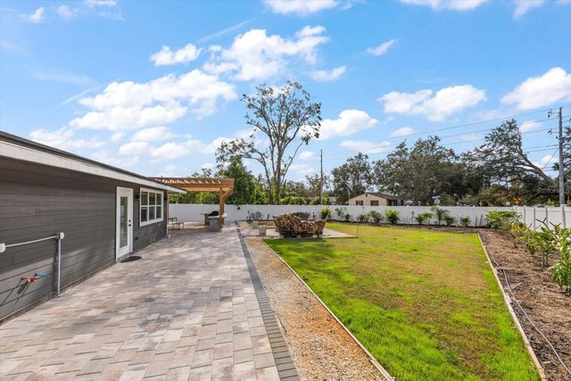 623 PINELAND AVENUE, Belleair, FL 33756