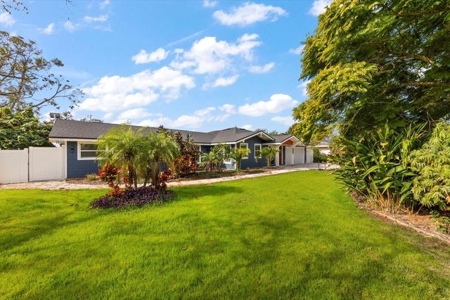 623 PINELAND AVENUE, Belleair, FL 33756