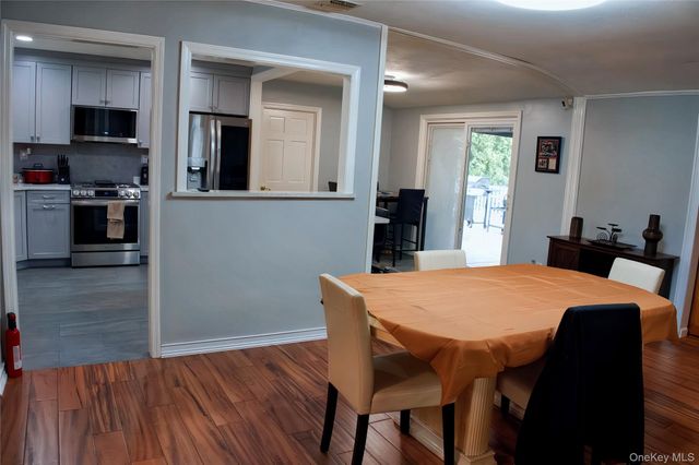 165 Randall Road, Shoreham, NY 11786