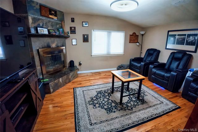 165 Randall Road, Shoreham, NY 11786