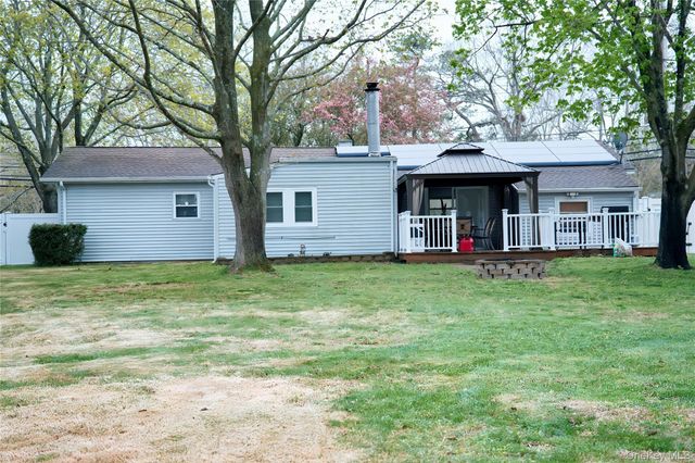 165 Randall Road, Shoreham, NY 11786