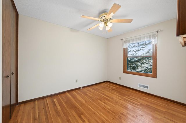 10161 Uplander Street NW, Coon Rapids, MN 55433