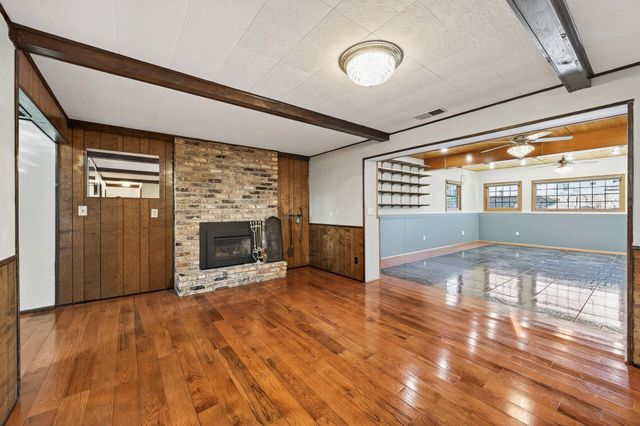 10161 Uplander Street NW, Coon Rapids, MN 55433