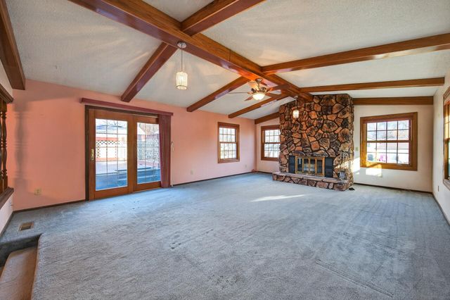 10161 Uplander Street NW, Coon Rapids, MN 55433