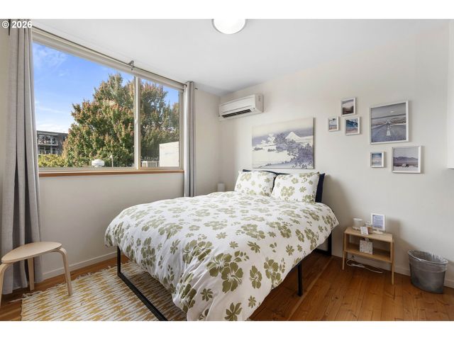 2319 Se BELMONT St, Portland, OR 97214