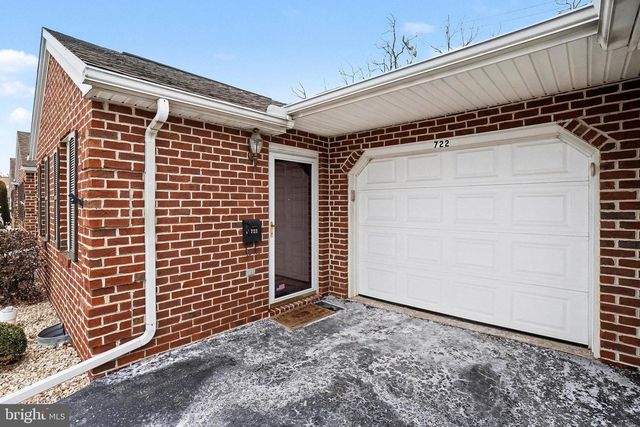 722 FIRESIDE DRIVE, Shippensburg, PA 17257