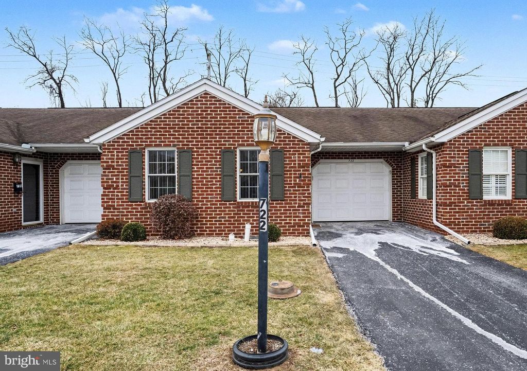 722 FIRESIDE DRIVE, Shippensburg, PA 17257