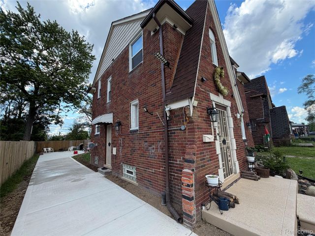 8923 Hartwell Street, Detroit, MI 48228