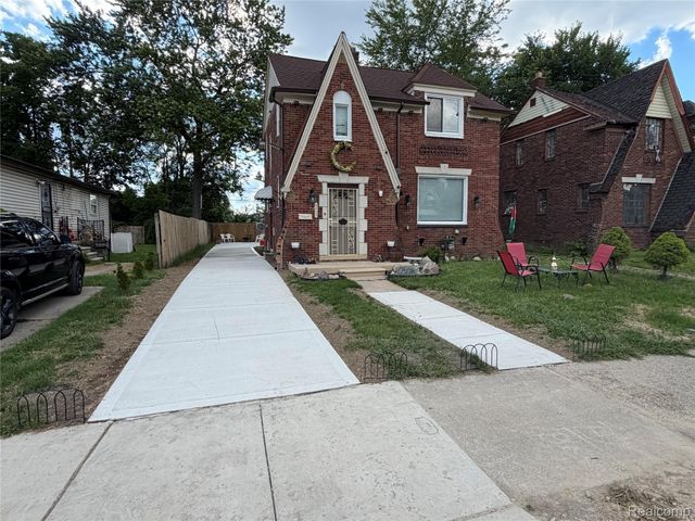 8923 Hartwell Street, Detroit, MI 48228