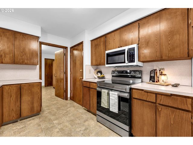 4304 MCCALLISTER Pl, Washougal, WA 98671