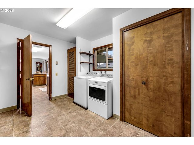 4304 MCCALLISTER Pl, Washougal, WA 98671