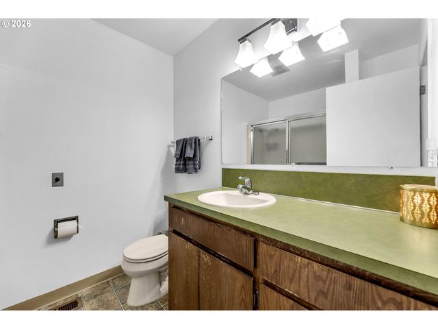 4304 MCCALLISTER Pl, Washougal, WA 98671