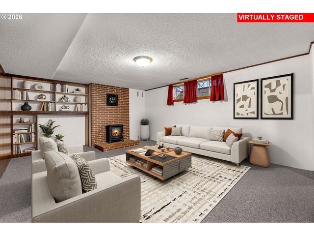 4304 MCCALLISTER Pl, Washougal, WA 98671