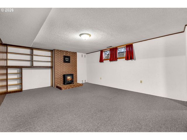 4304 MCCALLISTER Pl, Washougal, WA 98671