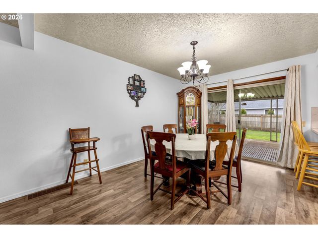 4304 MCCALLISTER Pl, Washougal, WA 98671