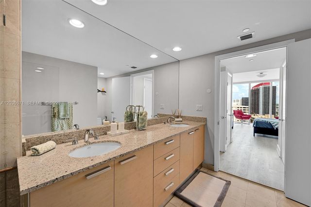 1850 S Ocean Dr 1907, Hallandale Beach, FL 33009