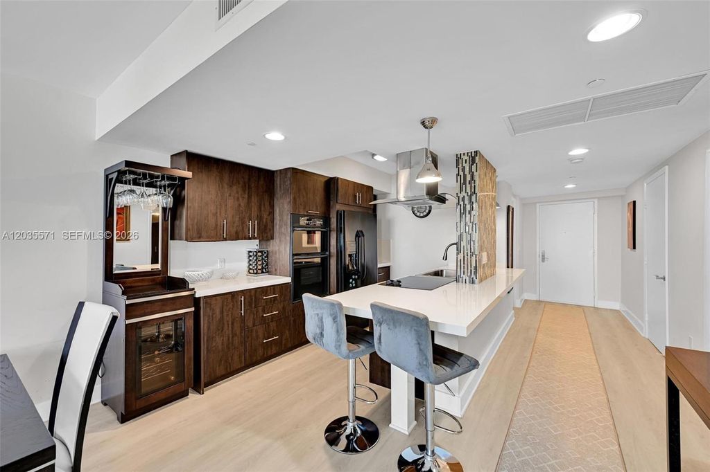 1850 S Ocean Dr 1907, Hallandale Beach, FL 33009