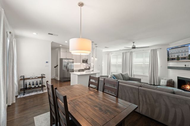4039 Congress Avenue 201, Dallas, TX 75219